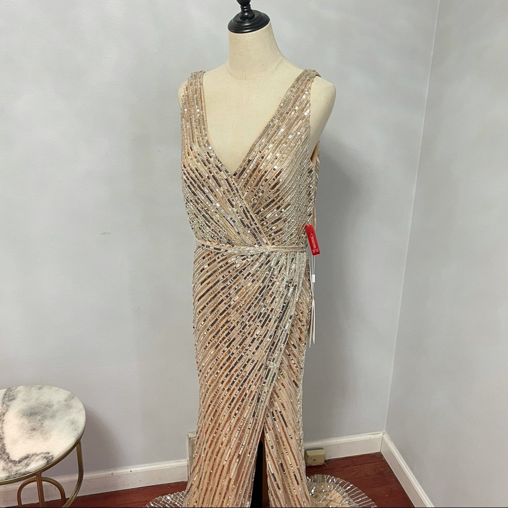 # Mac Duggal Starburst Sequin Column Gown New With Tag - Picture 7 of 17